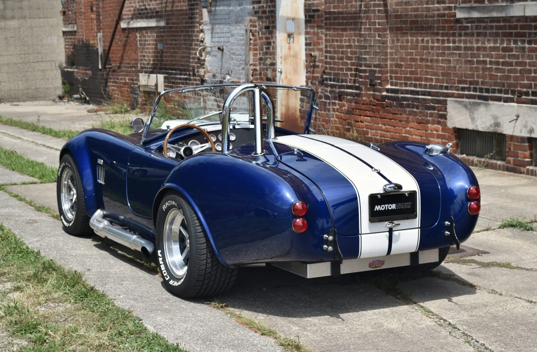 Shelby Cobra Replica - Image 17 of 31