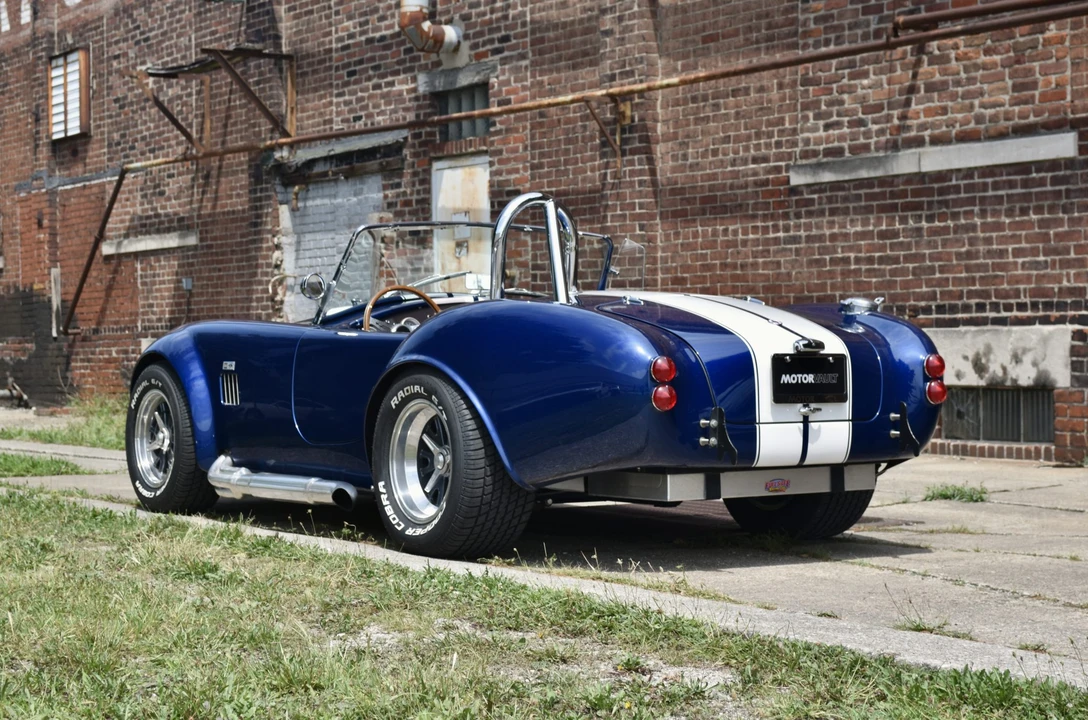 Shelby Cobra Replica - Image 18 of 31