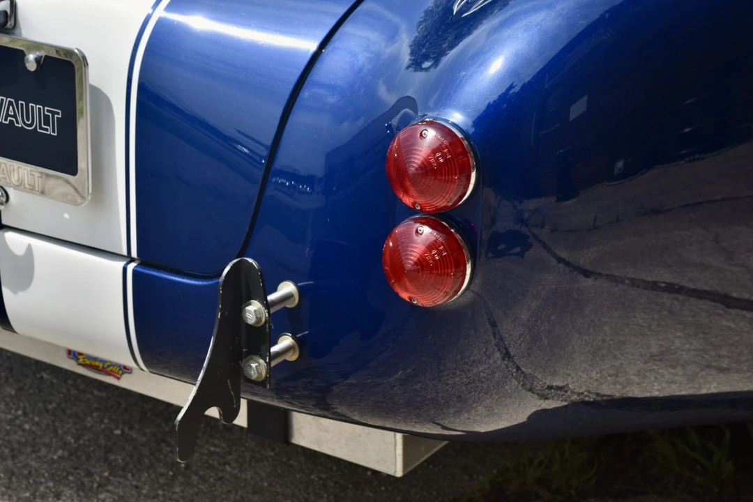 Shelby Cobra Replica - Image 24 of 31