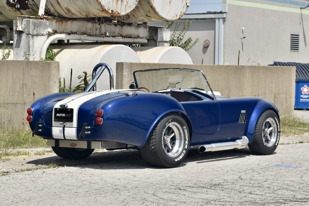 Shelby Cobra Replica - Image 9 of 31