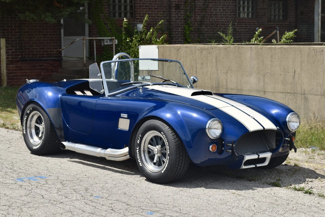 Shelby Cobra Replica - Image 7 of 31