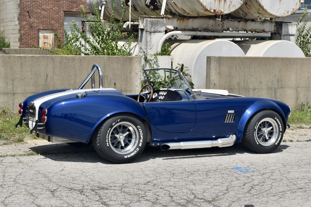Shelby Cobra Replica - Image 10 of 31