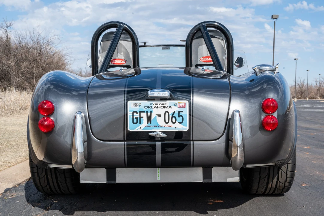 Shelby Cobra Replica - Image 6 of 31