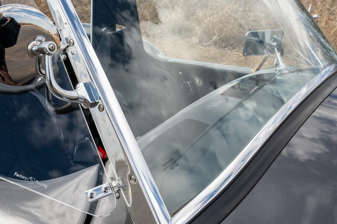 Shelby Cobra Replica - Image 25 of 31