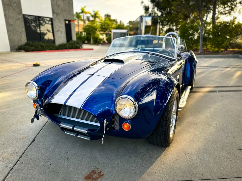 Shelby Cobra Replica - Image 4 of 31