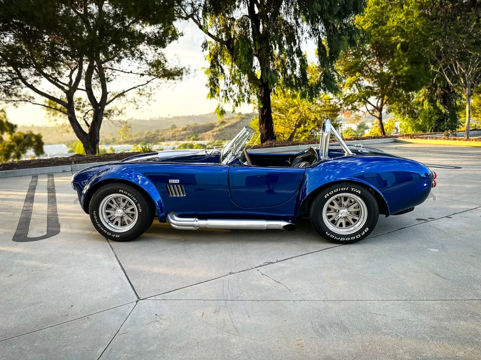 Shelby Cobra Replica - Image 23 of 31