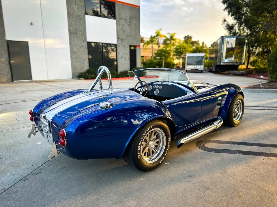 Shelby Cobra Replica - Image 16 of 31