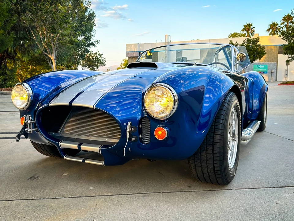 Shelby Cobra Replica - Image 2 of 31