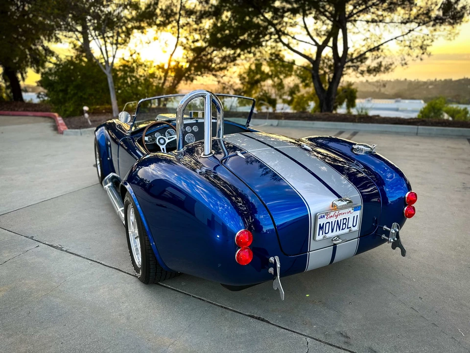 Shelby Cobra Replica - Image 27 of 31