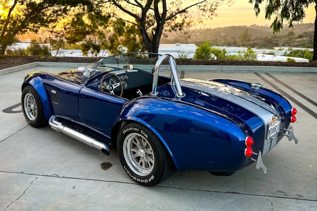Shelby Cobra Replica - Image 25 of 31