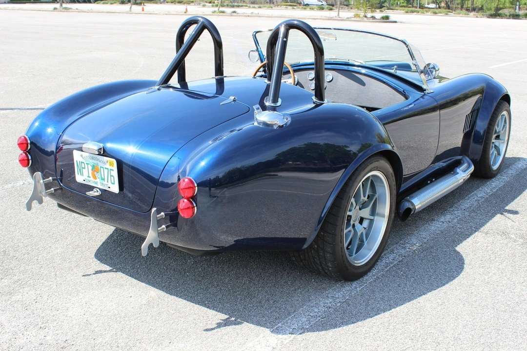 Shelby Cobra Replica - Image 14 of 31