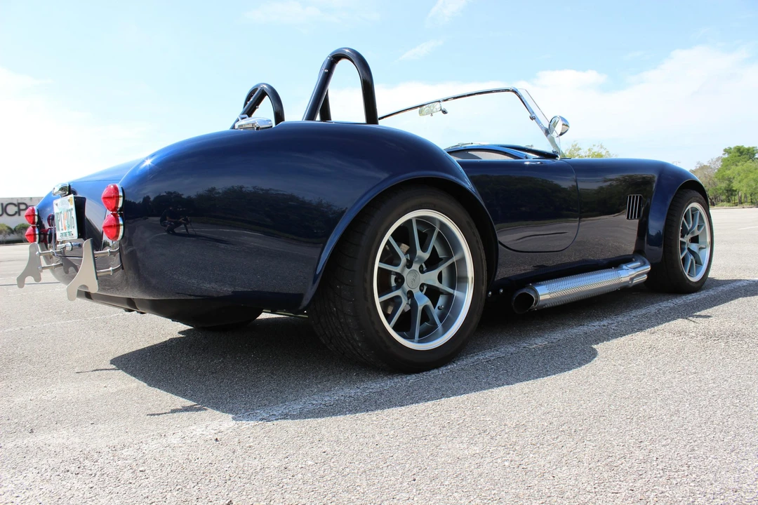 Shelby Cobra Replica - Image 15 of 31