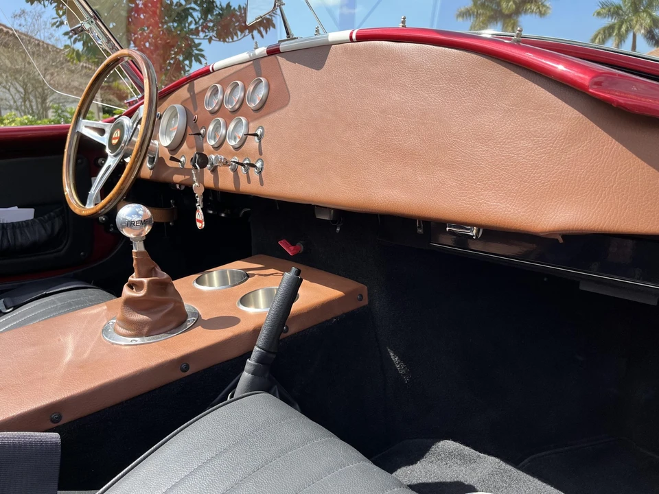 Shelby Cobra Replica - Image 18 of 31