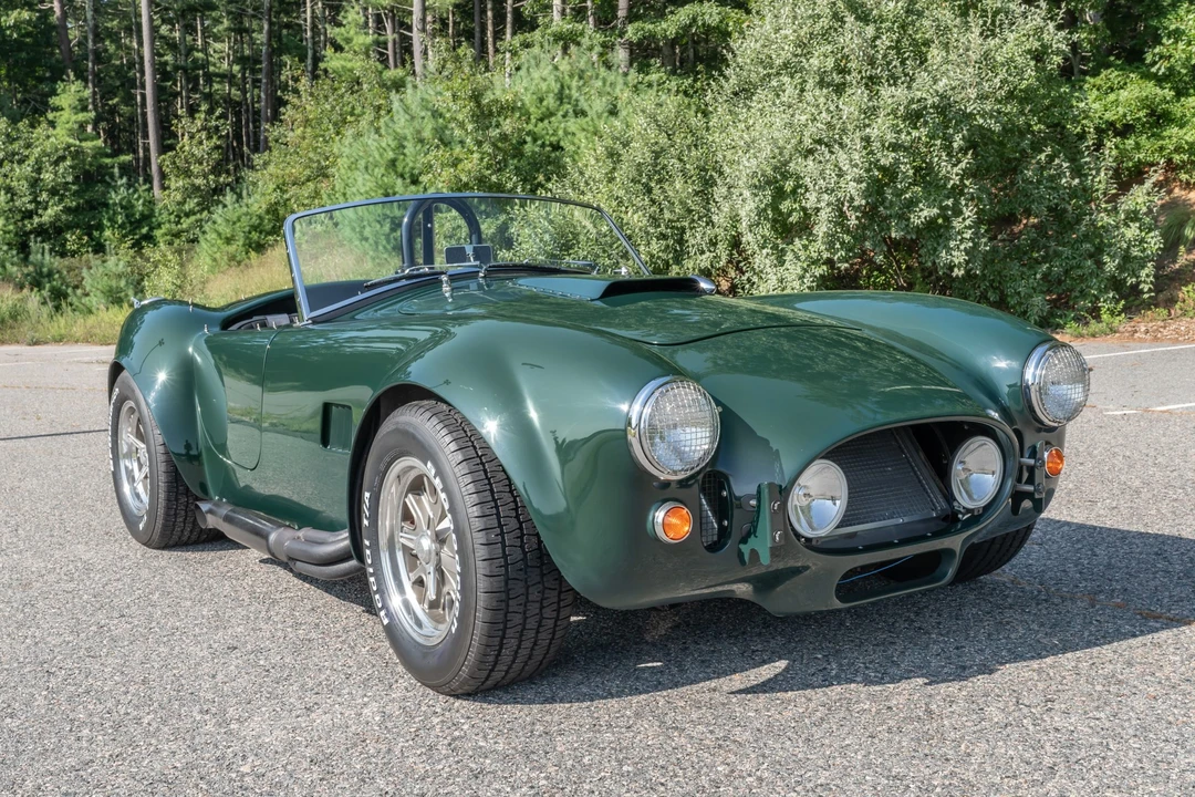 Shelby Cobra Replica - Image 8 of 31