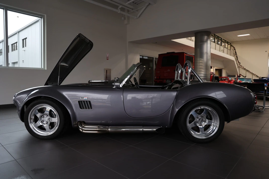 Shelby Cobra Replica - Image 16 of 31