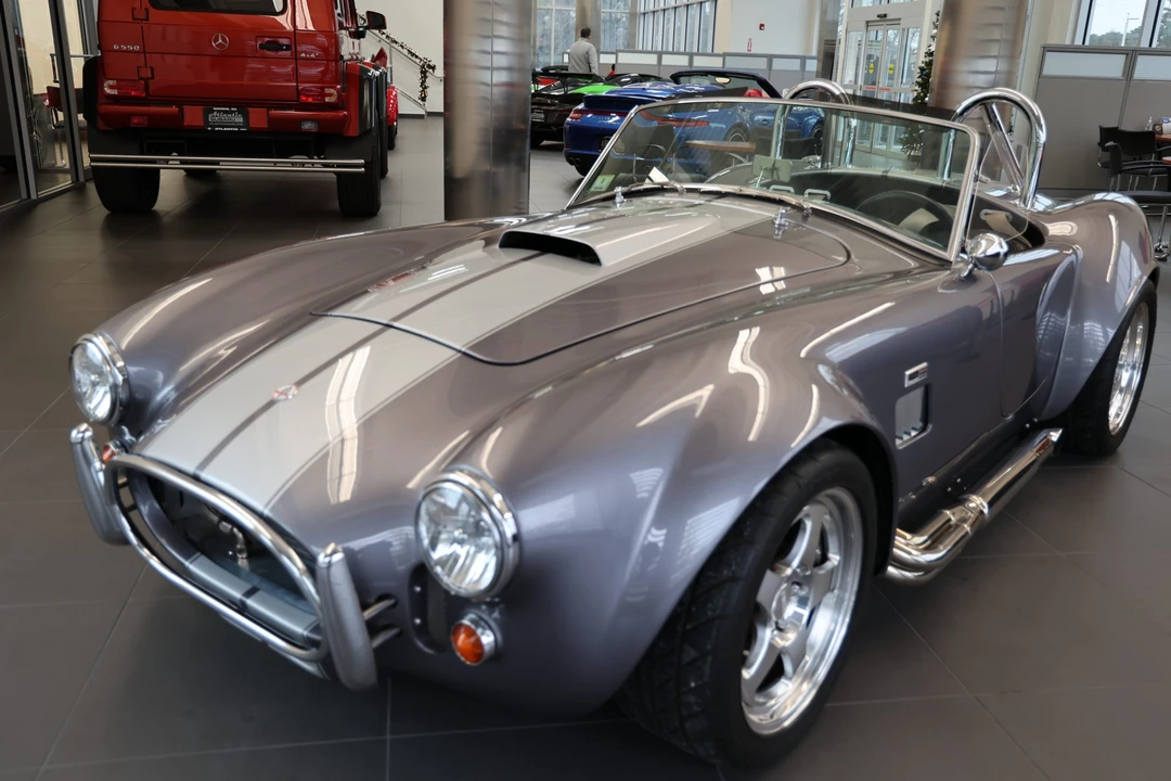 Shelby Cobra Replica - Image 3 of 31