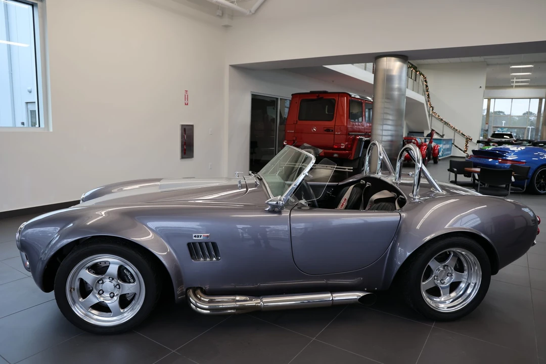 Shelby Cobra Replica - Image 15 of 31