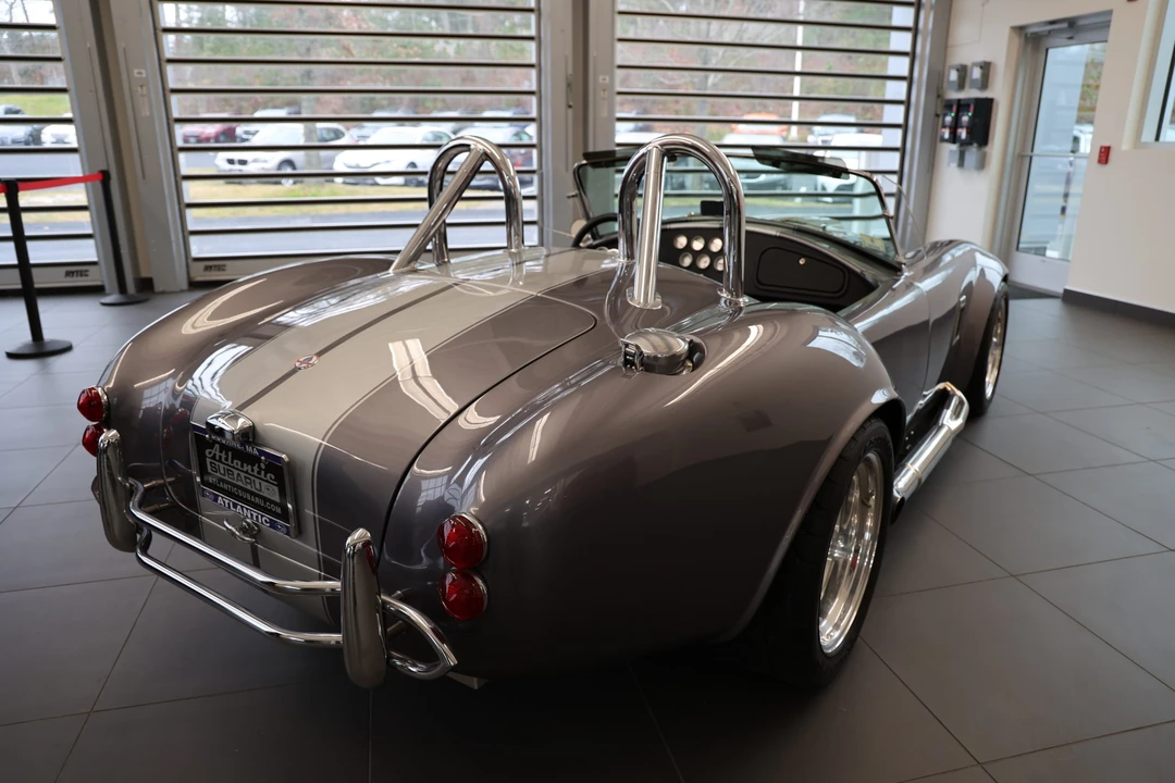 Shelby Cobra Replica - Image 11 of 31