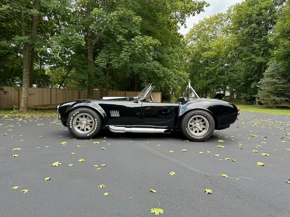 Shelby Cobra Replica - Image 6 of 31