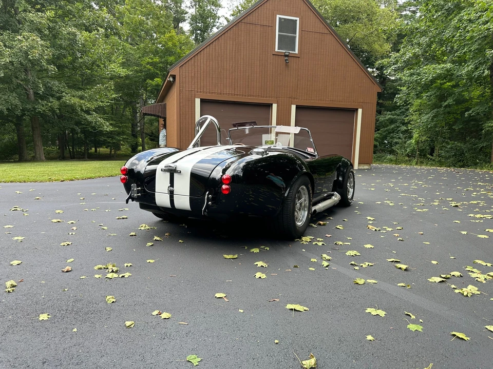 Shelby Cobra Replica - Image 18 of 31