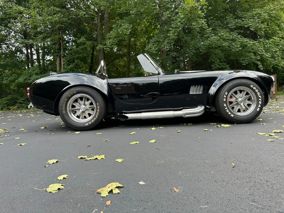 Shelby Cobra Replica - Image 28 of 31