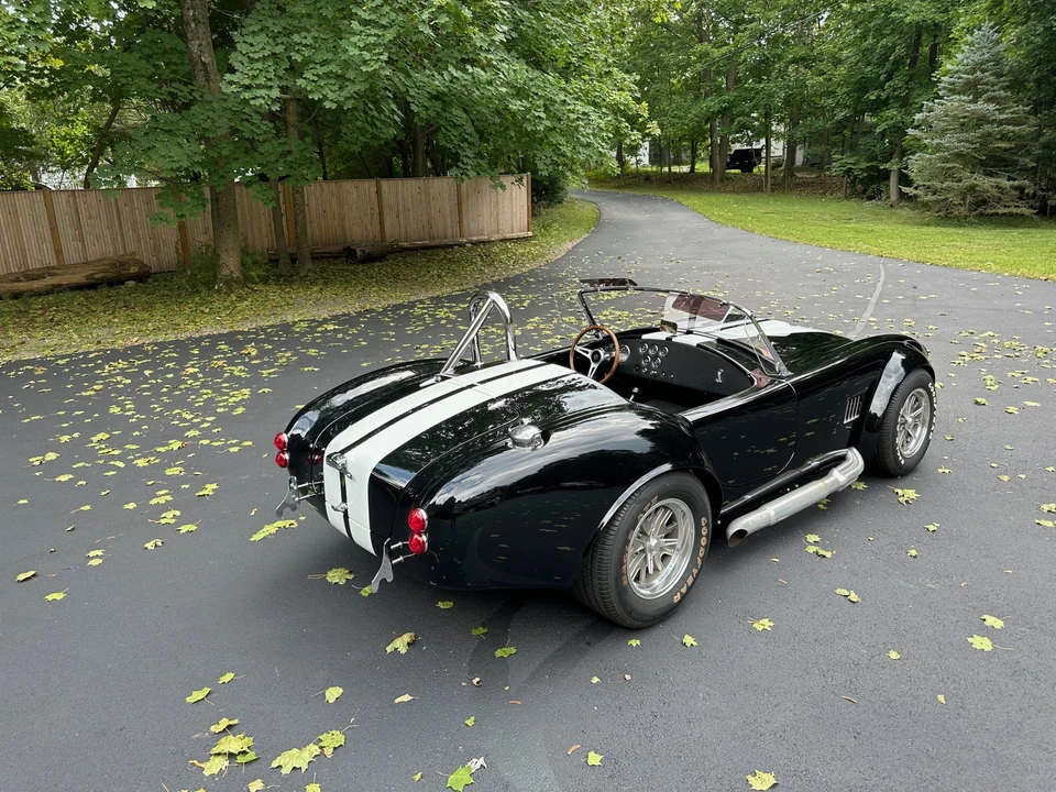 Shelby Cobra Replica - Image 23 of 31