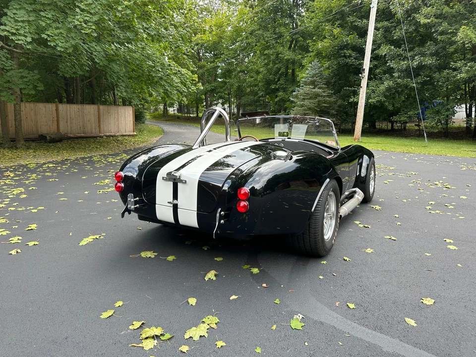Shelby Cobra Replica - Image 20 of 31