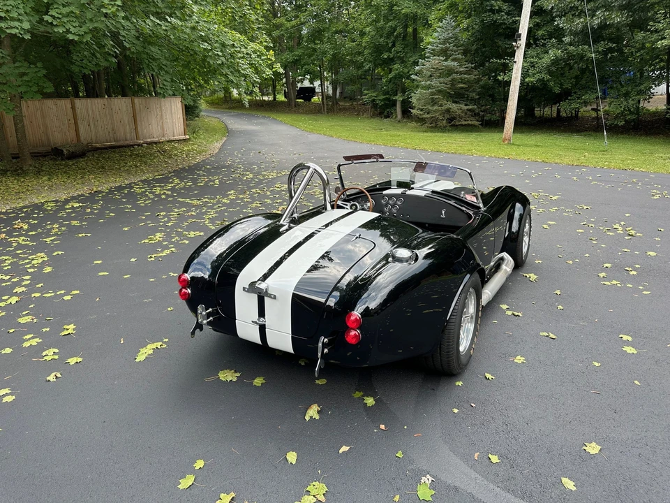 Shelby Cobra Replica - Image 19 of 31