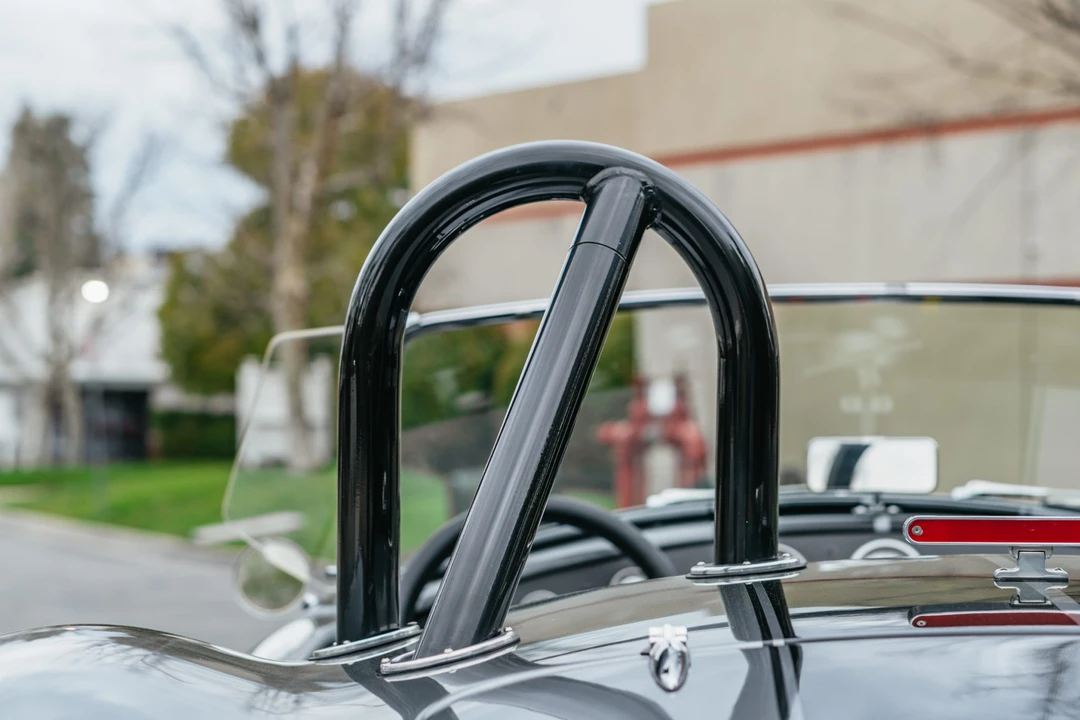 Shelby Cobra Replica - Image 27 of 31