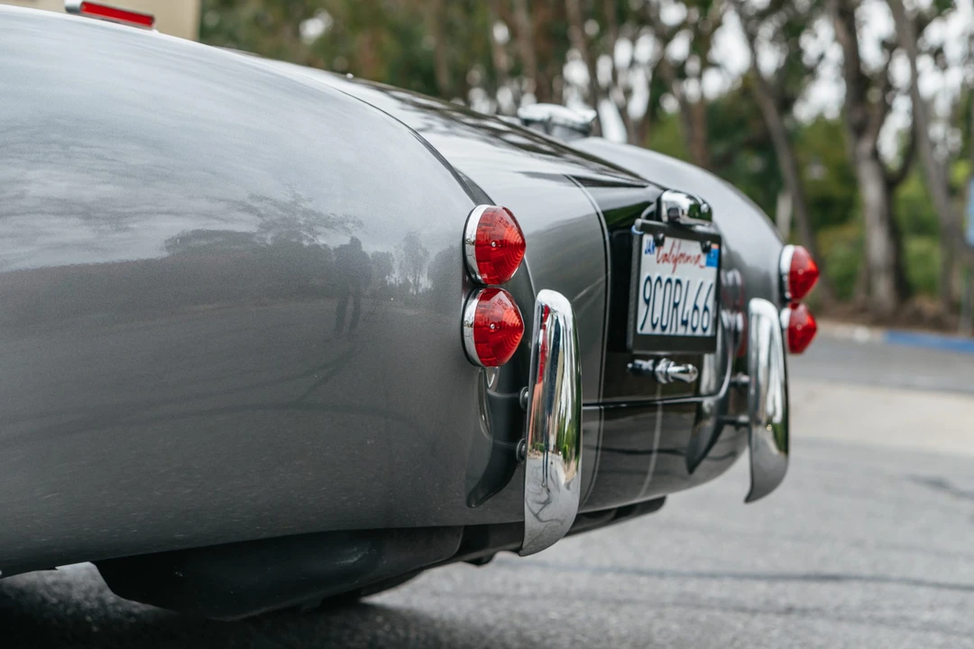 Shelby Cobra Replica - Image 26 of 31