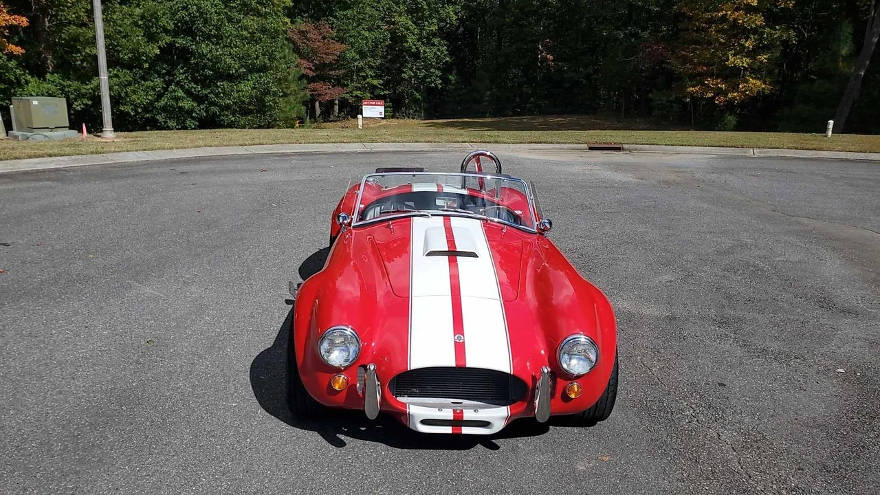 Shelby Cobra Replica - Image 14 of 31