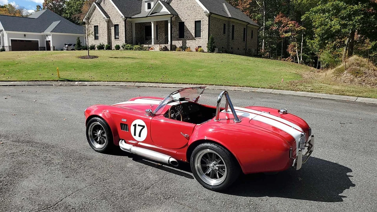 Shelby Cobra Replica - Image 6 of 31