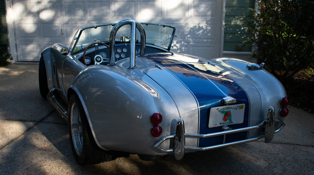 Shelby Cobra Replica - Image 29 of 31