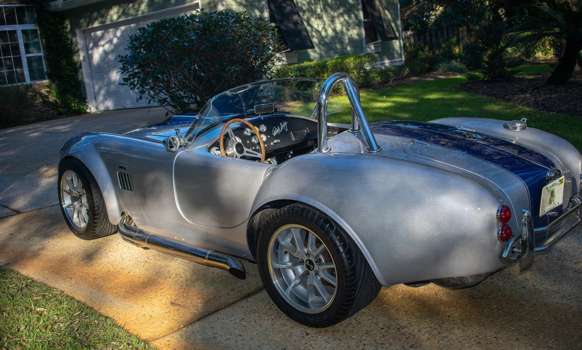 Shelby Cobra Replica - Image 27 of 31
