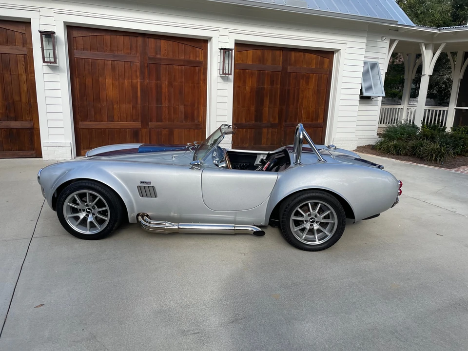 Shelby Cobra Replica - Image 8 of 31