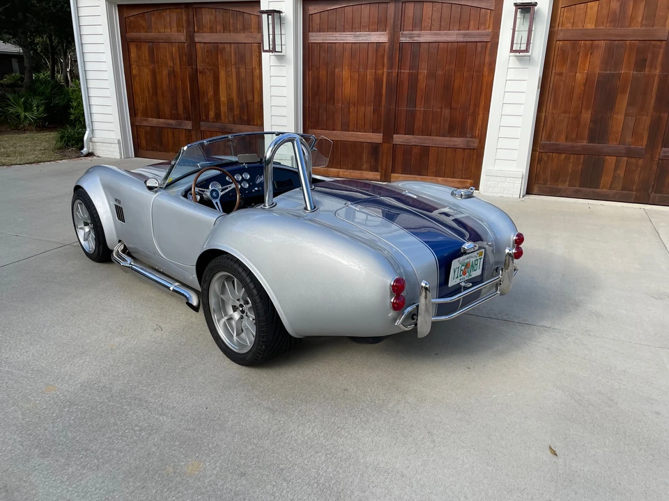 Shelby Cobra Replica - Image 11 of 31