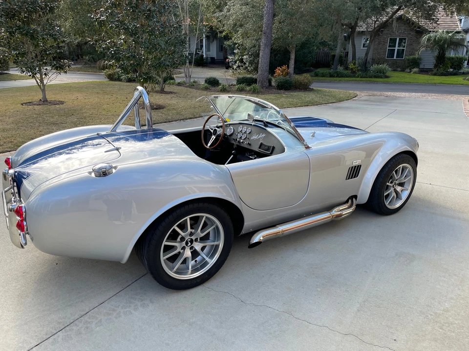 Shelby Cobra Replica - Image 17 of 31