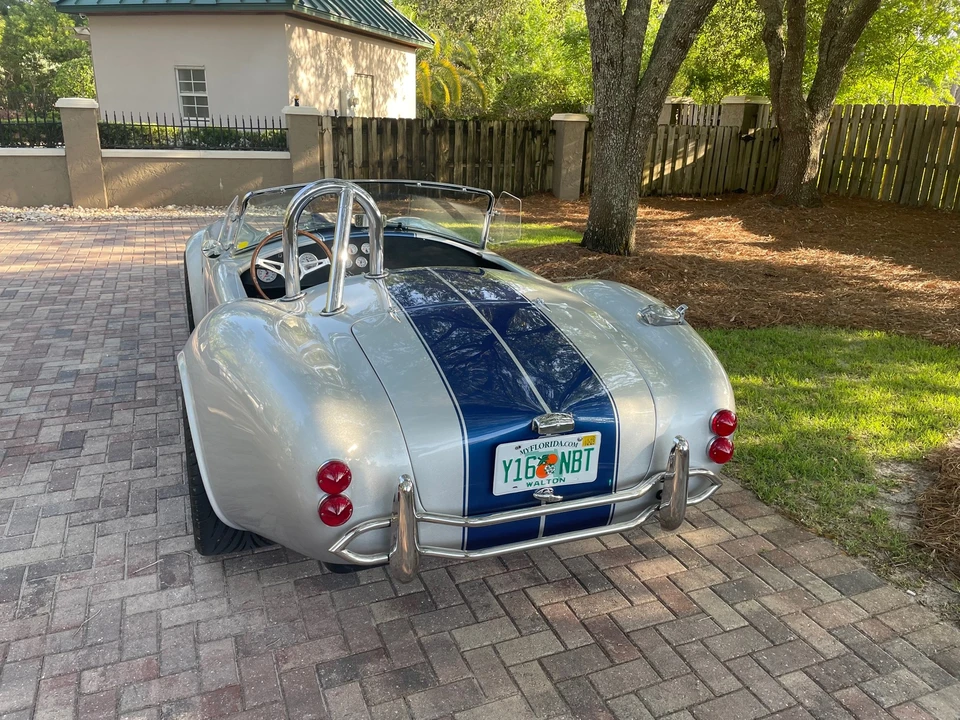 Shelby Cobra Replica - Image 11 of 31
