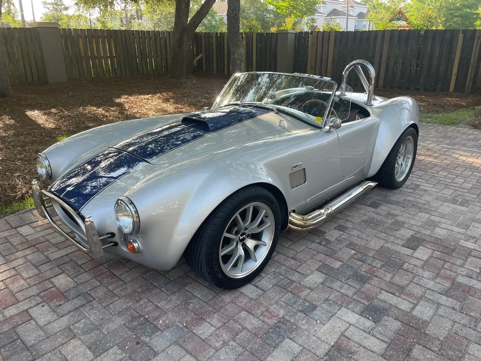 Shelby Cobra Replica - Image 2 of 31
