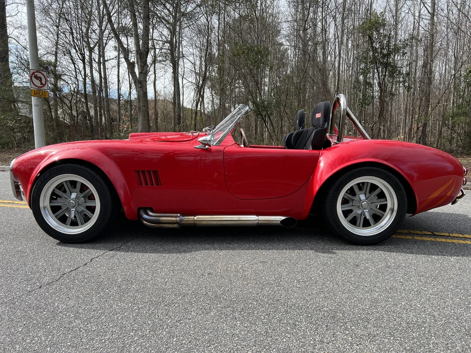 Shelby Cobra Replica - Image 3 of 31