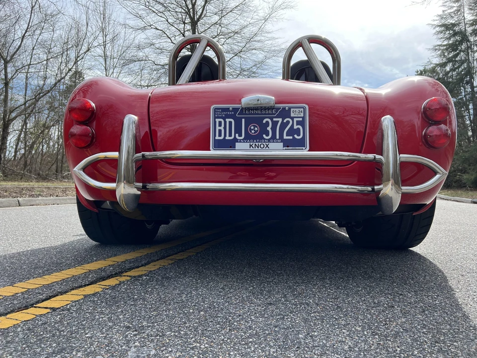 Shelby Cobra Replica - Image 8 of 31