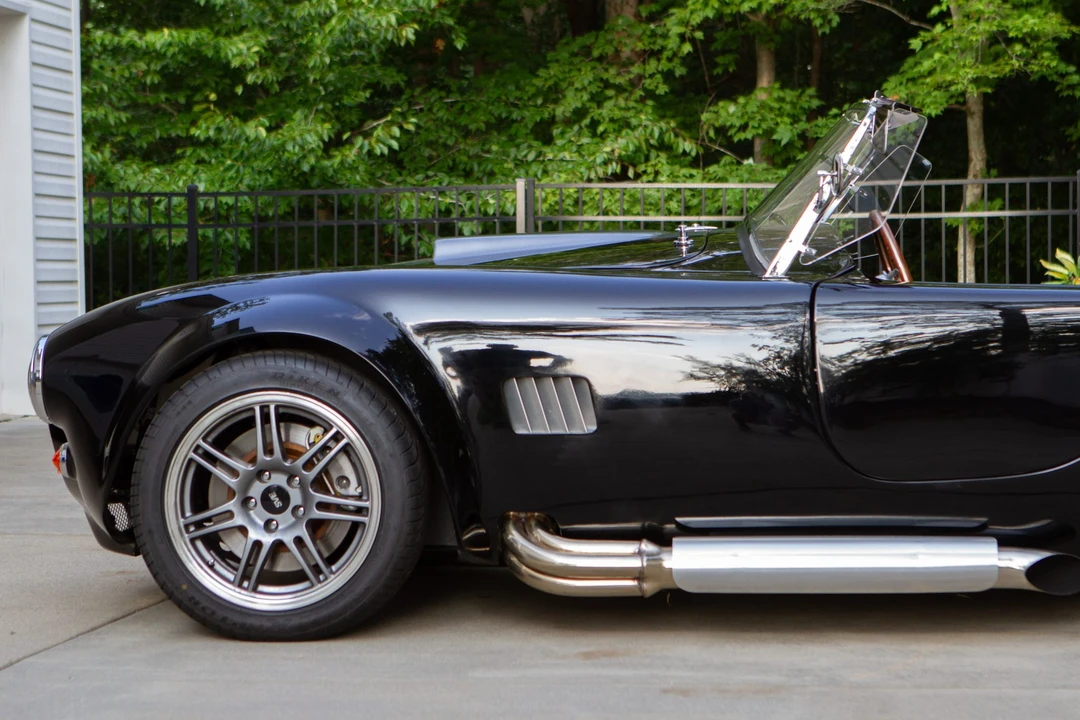 Shelby Cobra Replica - Image 23 of 31