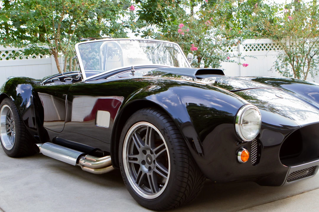 Shelby Cobra Replica - Image 5 of 31
