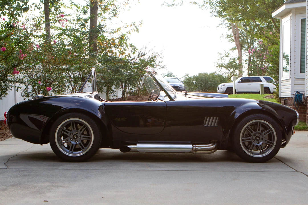 Shelby Cobra Replica - Image 3 of 31