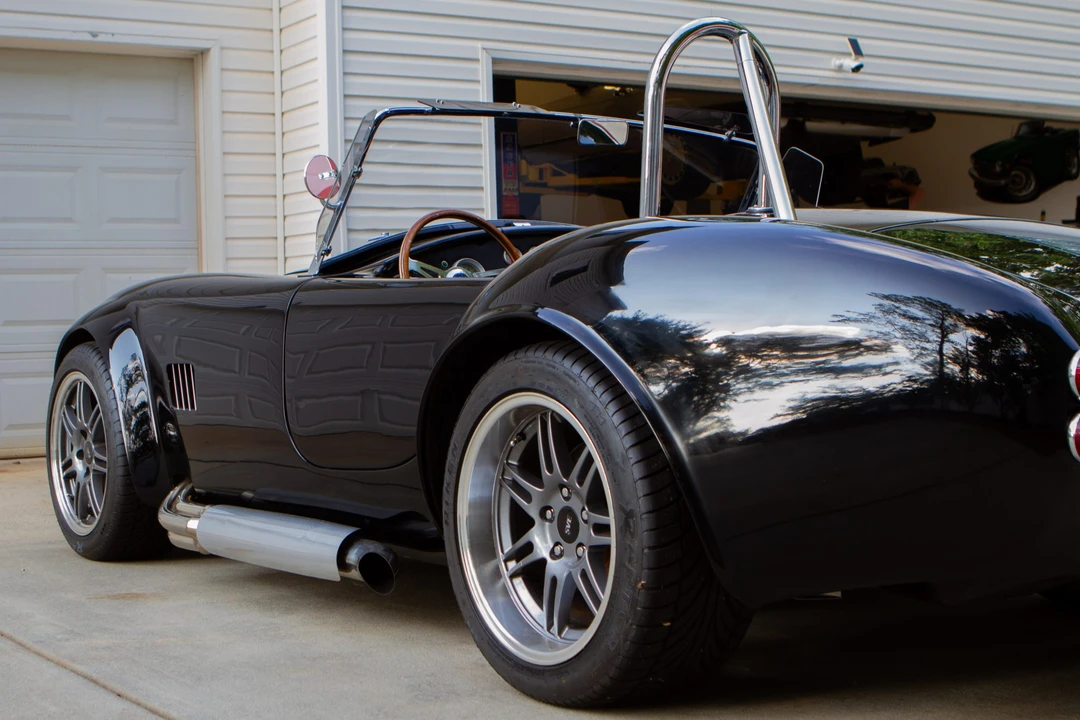 Shelby Cobra Replica - Image 21 of 31