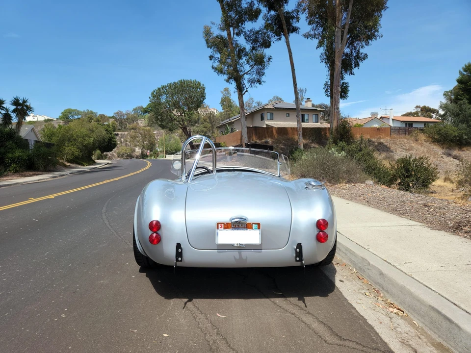 Shelby Cobra Replica - Image 5 of 31