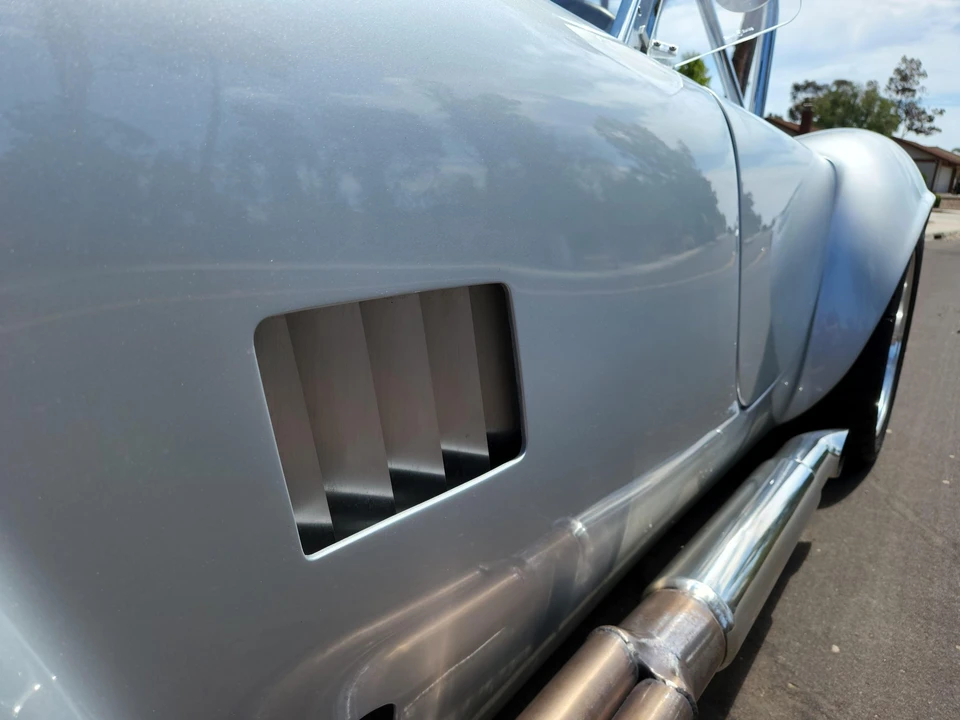 Shelby Cobra Replica - Image 24 of 31