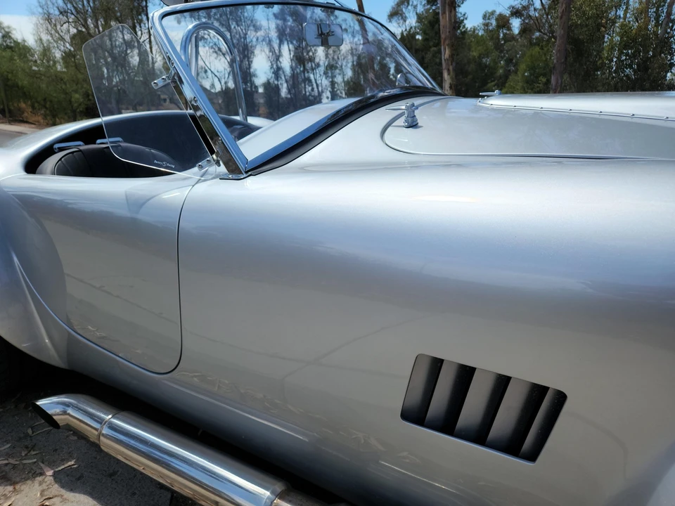 Shelby Cobra Replica - Image 17 of 31
