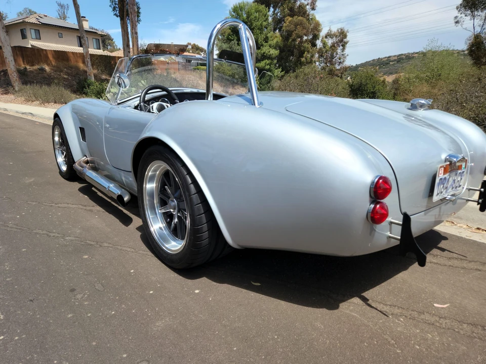 Shelby Cobra Replica - Image 6 of 31