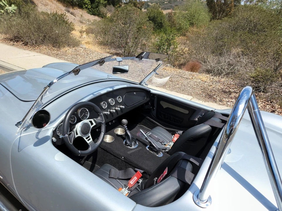Shelby Cobra Replica - Image 29 of 31